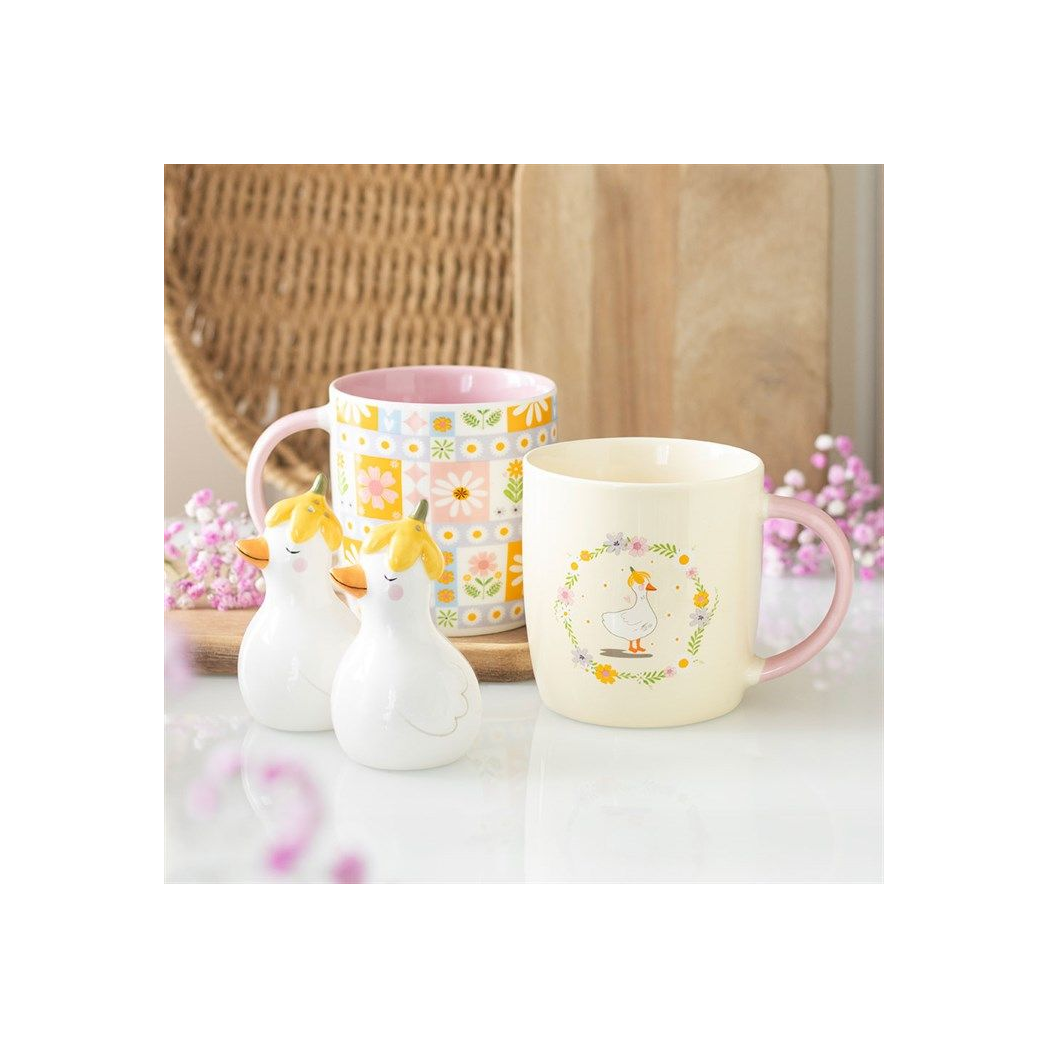 Daisy & Duck Salt and Pepper Shakers image 1